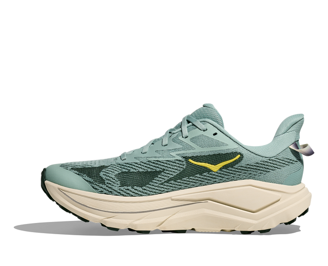 M Hoka Challenger 8