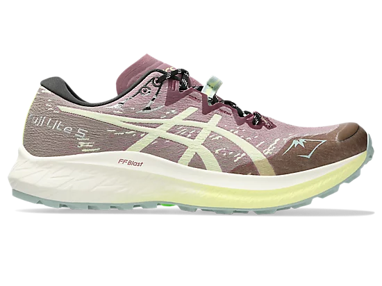 W Asics Fuji Lite 5