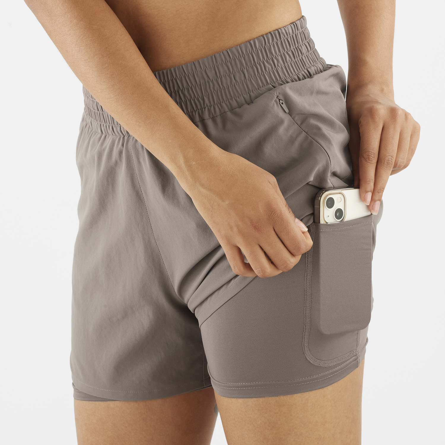 W Salomon Shakeout Core 2-in-1 Shorts