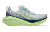 W Asics Novablast 4