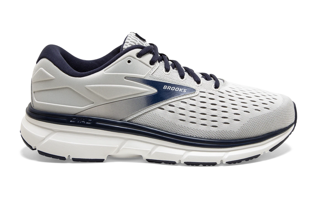 M Brooks Dyad 11 D Frontrunners Footwear